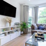 Rent 2 bedroom flat in Surbiton