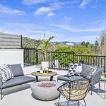 Rent 3 bedroom apartment of 181 m² in West Hollywood