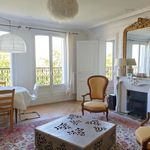 Appartement de 119 m² avec 4 chambre(s) en location à Paris