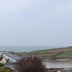 Rent 4 bedroom house in Newquay