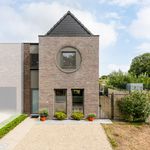 Rent 3 bedroom house of 140 m² in Lotenhulle