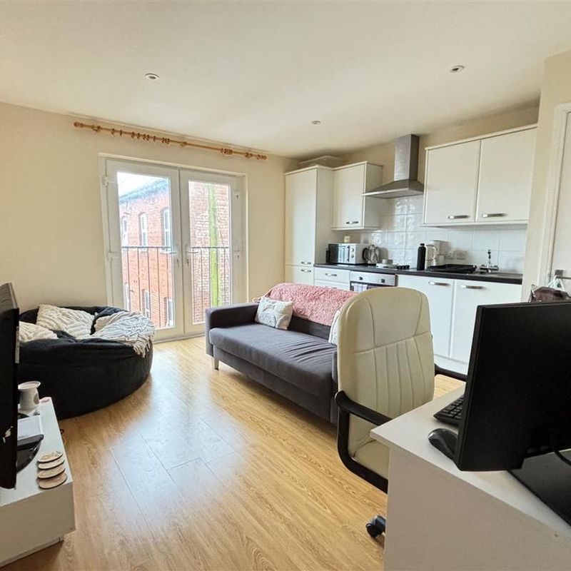 Grosvenor Road, Aldershot GU11 1 bed apartment to rent - £850 pcm (£196 pw)