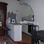 Affitto 3 camera appartamento di 100 m² in Garda