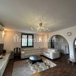 Rent 5 bedroom house of 200 m² in Assago