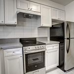 Rent 3 bedroom apartment of 197 m² in Oakville