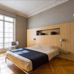 Appartement de 180 m² avec 4 chambre(s) en location à Champs-Elysées, Madeleine, Triangle d’or