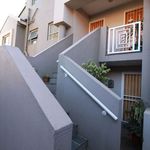 Rent 2 bedroom apartment of 91 m² in Johannesburg