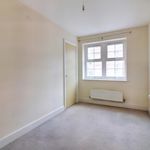 Rent 2 bedroom flat in Aylesbury