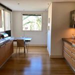 Rent 3 bedroom house of 272 m² in Les