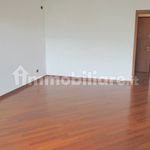 Rent 4 bedroom apartment of 170 m² in Arese