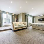 Rent 7 bedroom house in London