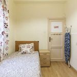 Rent a room of 150 m² in Coslada