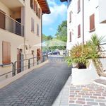 Affitto 1 camera appartamento di 50 m² in Desenzano del Garda