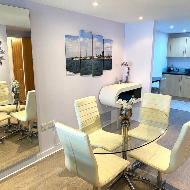 The Crescent, 2 bedroom, Apartment Old Portsmouth