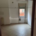 Affitto 4 camera appartamento di 138 m² in Avellino