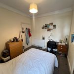 Rent 4 bedroom apartment in Exeter