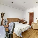 Rent 11 bedroom apartment in Madrid