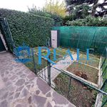 Rent 5 bedroom house of 300 m² in Settimo Milanese