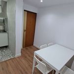 Rent a room of 75 m² in València