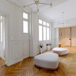 Appartement de 172 m² avec 5 chambre(s) en location à Paris