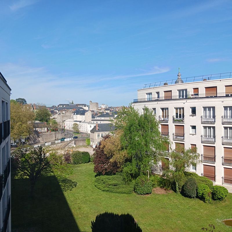 En location Appartement 1 pièce 34 m Blois