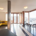 Pronajměte si 3 ložnic/e byt o rozloze 92 m² v Praha