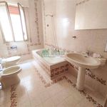 Rent 5 bedroom apartment of 150 m² in Ragusa