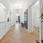 Rent 4 bedroom apartment of 130 m² in Wien