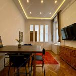 Rent 4 bedroom apartment of 82 m² in Budapest