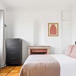 Rent 1 bedroom apartment of 68 m² in Paris