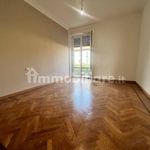 Rent 4 bedroom apartment of 130 m² in Milan