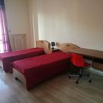 Rent 5 bedroom apartment of 20 m² in Bari