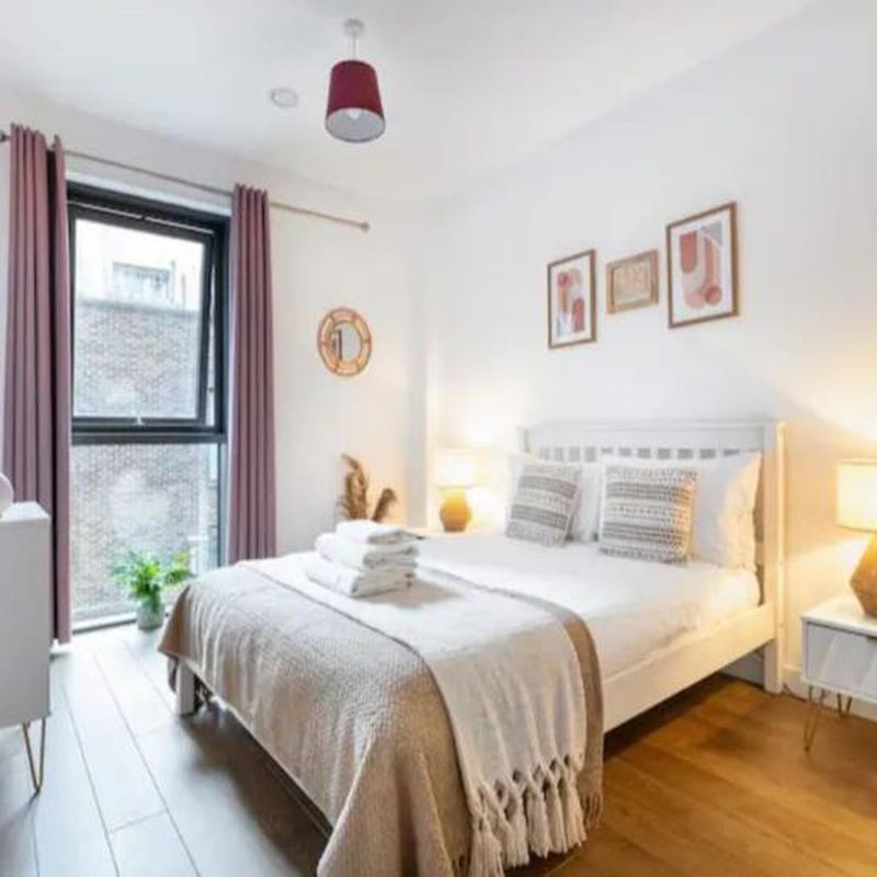 1 Bed Apartment Poplar London E14 - JBrown International