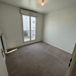 Rent 3 bedroom apartment of 78 m² in Puteaux