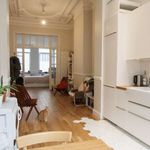 Appartement de 80 m² avec 1 chambre(s) en location à Elsene