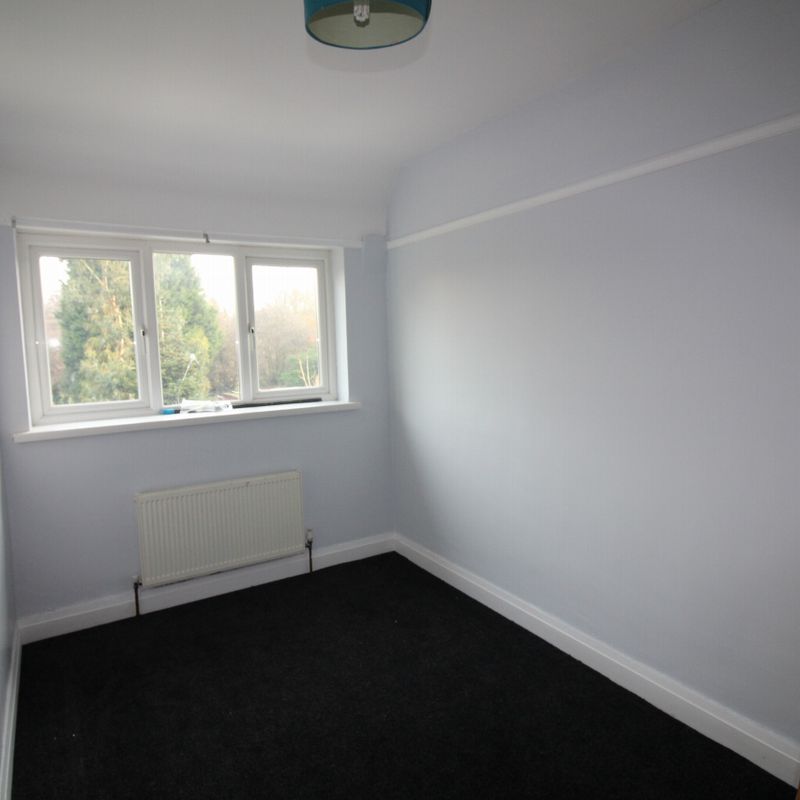3 bedroom mid terraced house Application Made in Solihull Kineton Green
