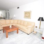 Alquilo 3 dormitorio apartamento de 130 m² en Estepona