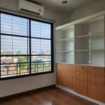 Rent 3 bedroom house of 318 m² in Wang Thonglang