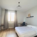 Rent 4 bedroom apartment of 71 m² in Lyon