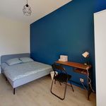 Appartement de 69 m² avec 1 chambre(s) en location à Rennes