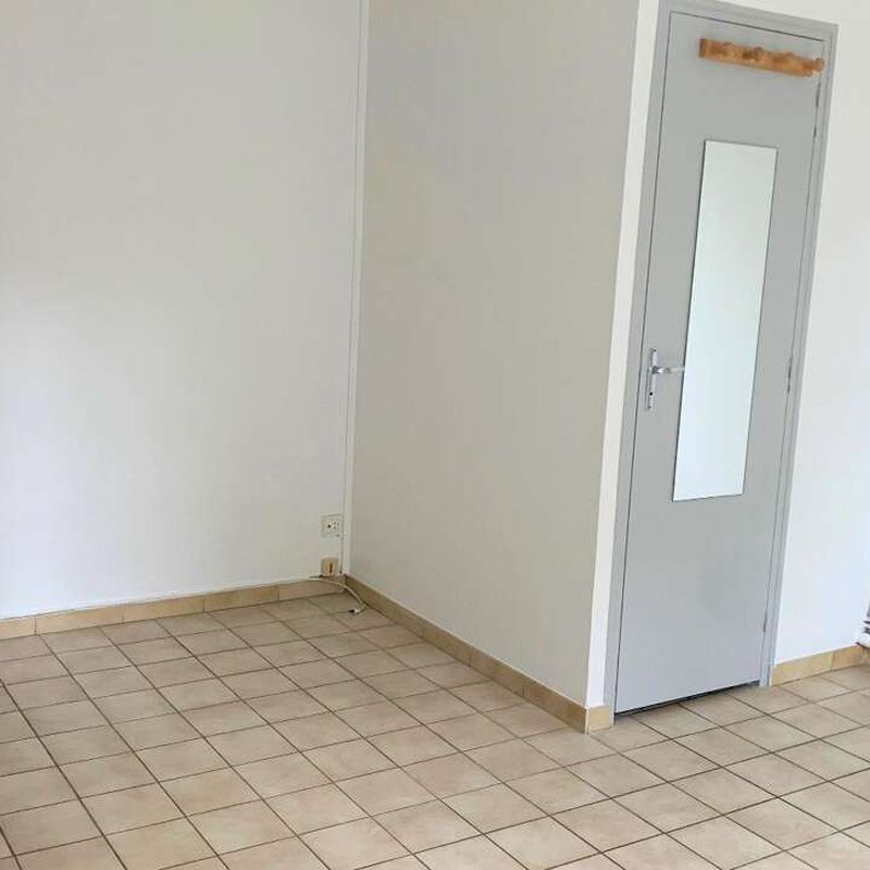 Location appartement 1 pièce 18 m² Angers (49000) avrille