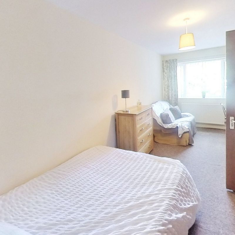 To Rent - 3 Hayes Park, Chester, Cheshire, CH1 From £120 pw Abbot's Mead