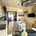 Affitto 5 camera appartamento di 135 m² in Palermo