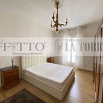 Affitto 4 camera appartamento di 80 m² in Alessandria
