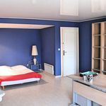 Rent a room of 240 m² in Marseille