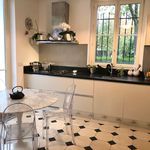Rent 10 bedroom house of 250 m² in Maisons-Laffitte
