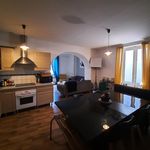 Appartement de 80 m² avec 3 chambre(s) en location à Pont-de-Chéruy