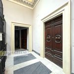 Rent 2 bedroom apartment of 110 m² in Roma
