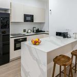 Rent 2 bedroom apartment of 95 m² in València