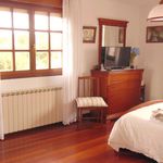 Rent 4 bedroom house of 250 m² in Tapia de Casariego